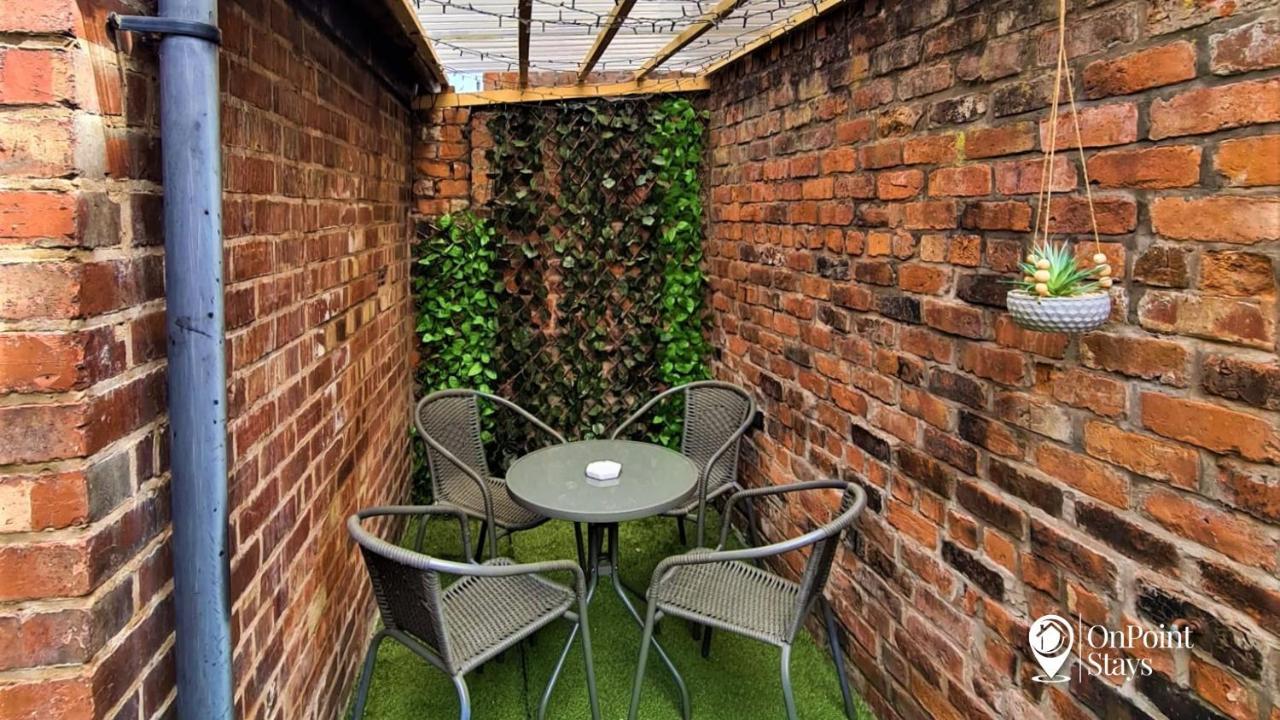 Lovely Spacious 5 Bedroom Home Near Chester City Centre מראה חיצוני תמונה