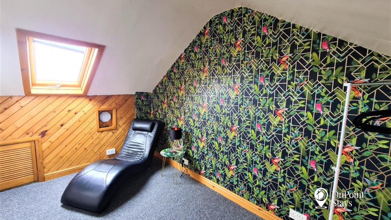 Lovely Spacious 5 Bedroom Home Near Chester City Centre מראה חיצוני תמונה
